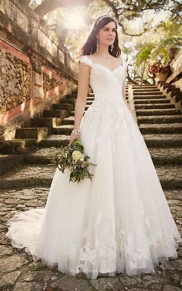 5 Classic Styles of Lace Wedding Dresses – LivingWedding